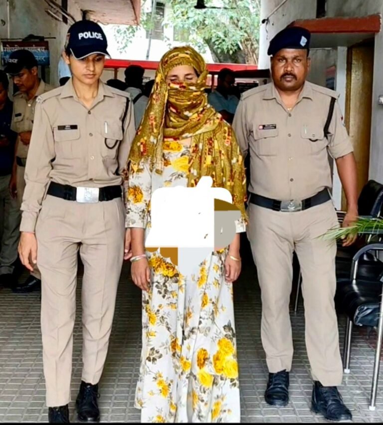 शौक पड़ा भारी : चोरी के हीरे का हार पहनकर बनाई रील, पहुंच गई जेल